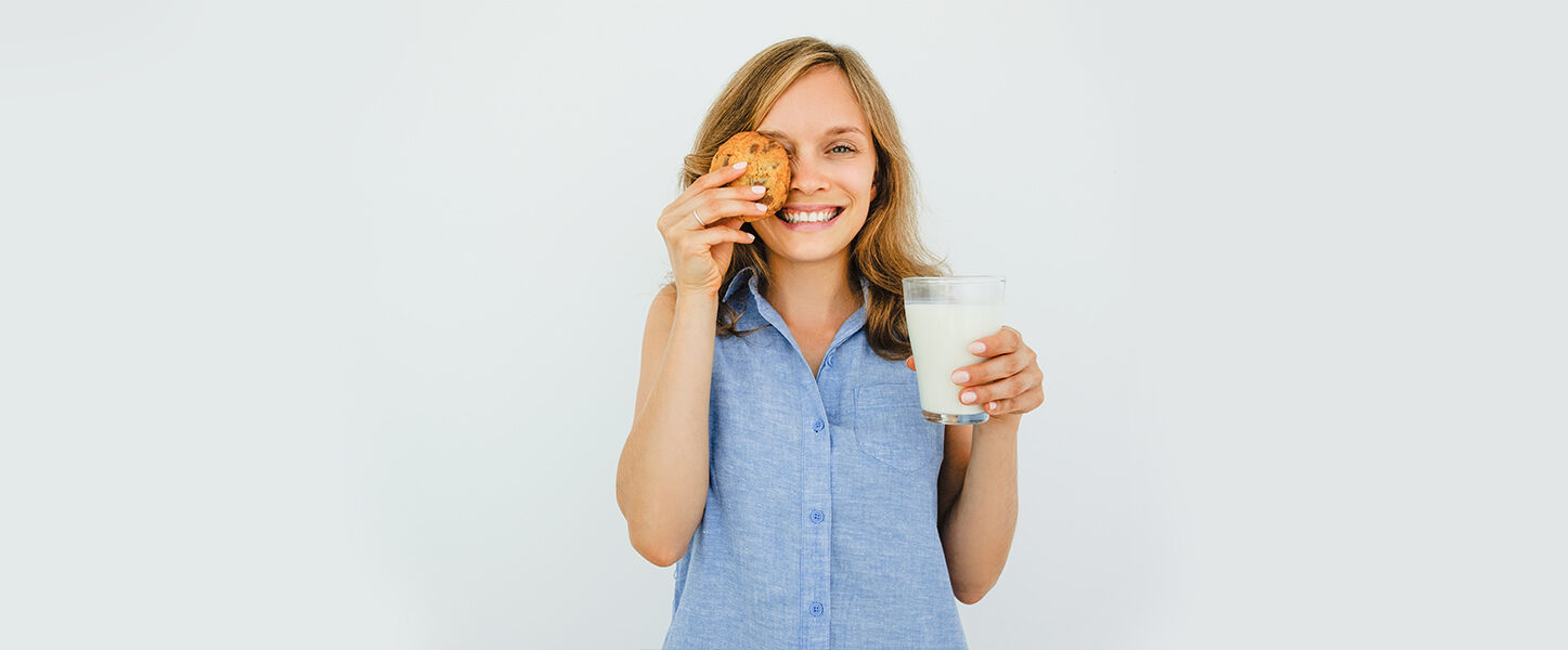 Drinking Milk with Cookies Affects Your Dental Health